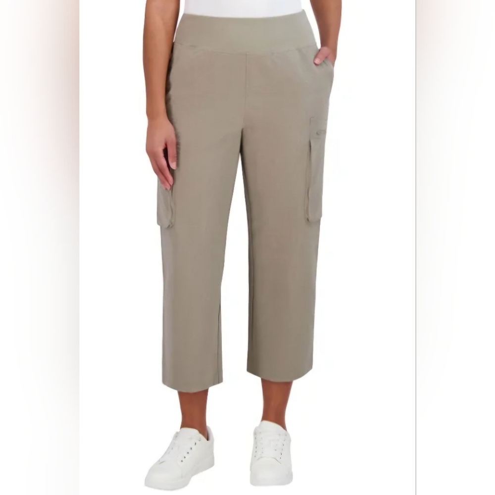 NEW! Sage Collective Women's Green Cargo Pants